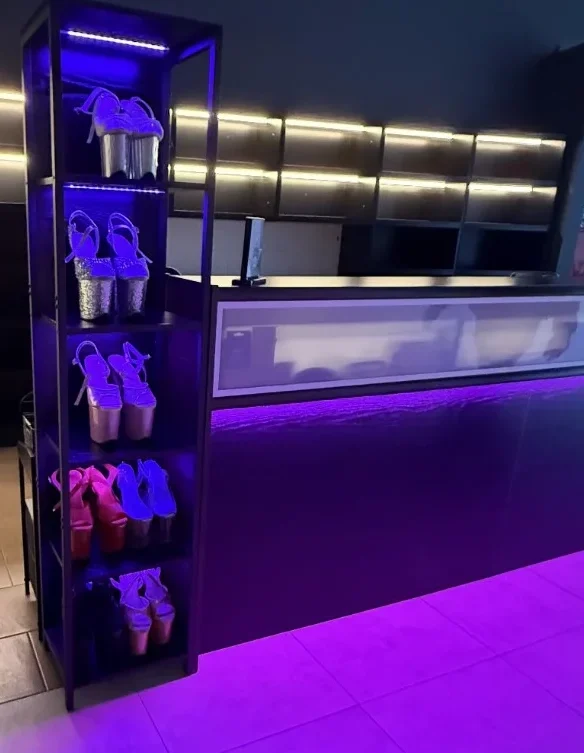 Buty do Exotic Pole dostępne w wypożyczalni Studio Vertigo w Białymstoku.